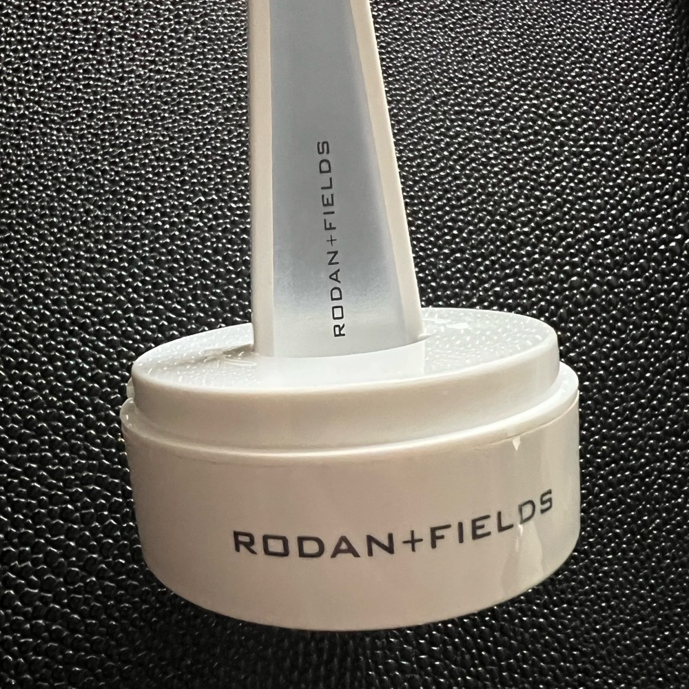 Rodan + Fields set - Picture 5 of 5